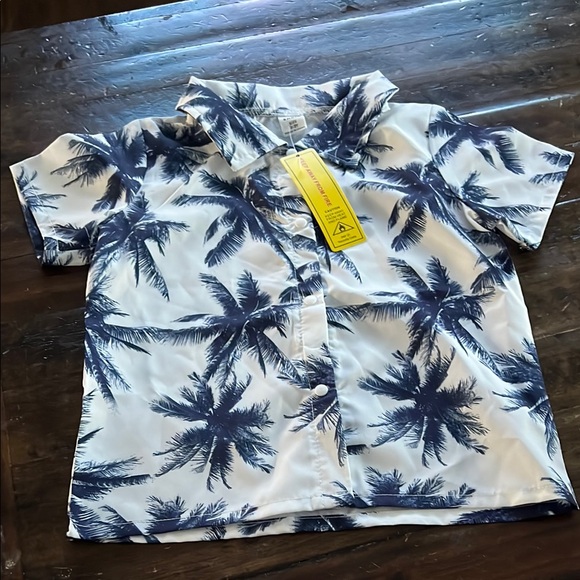 SHEIN Other - NWT - SHEIN - Blue Palm Tree Print Shirt